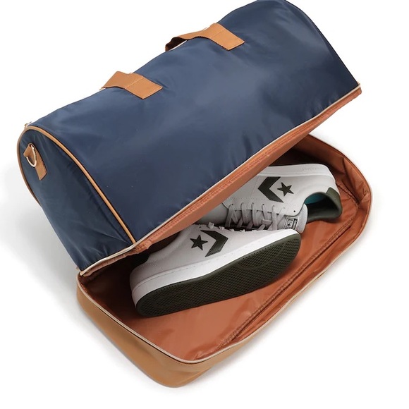 DSW Weekender Tote w/ Shoe Compartment - Picture 5 of 6